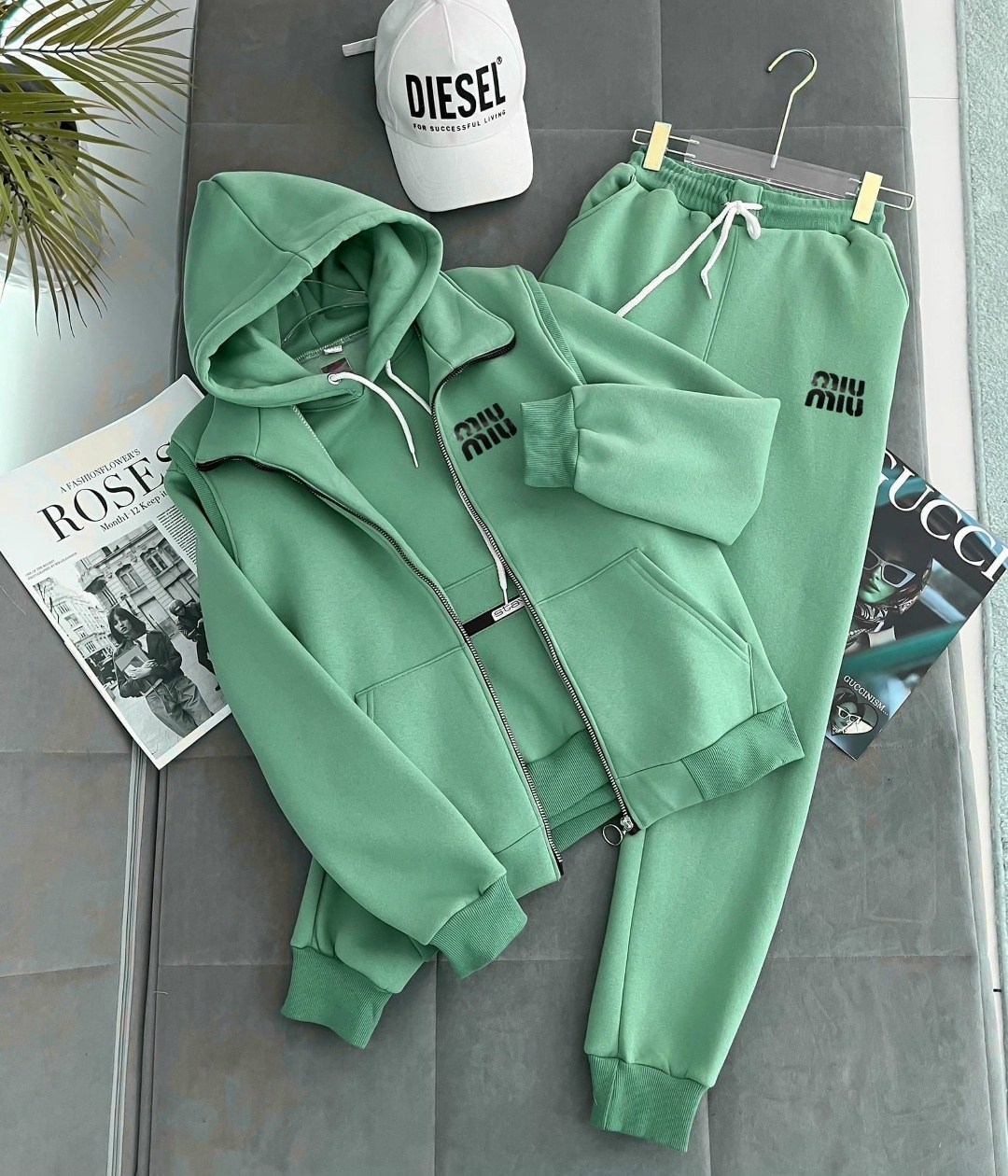 костюм женский спортивный на флисе,женские костюмы на флисе,костюм на флисе,спортивные костюмы на флисе,костюм тройка на флисе