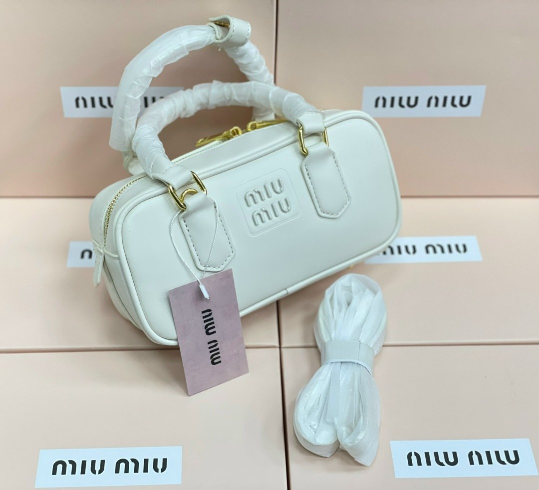 сумка miu miu,сумка,женская сумка miu miu,сумочка женская,женская сумка