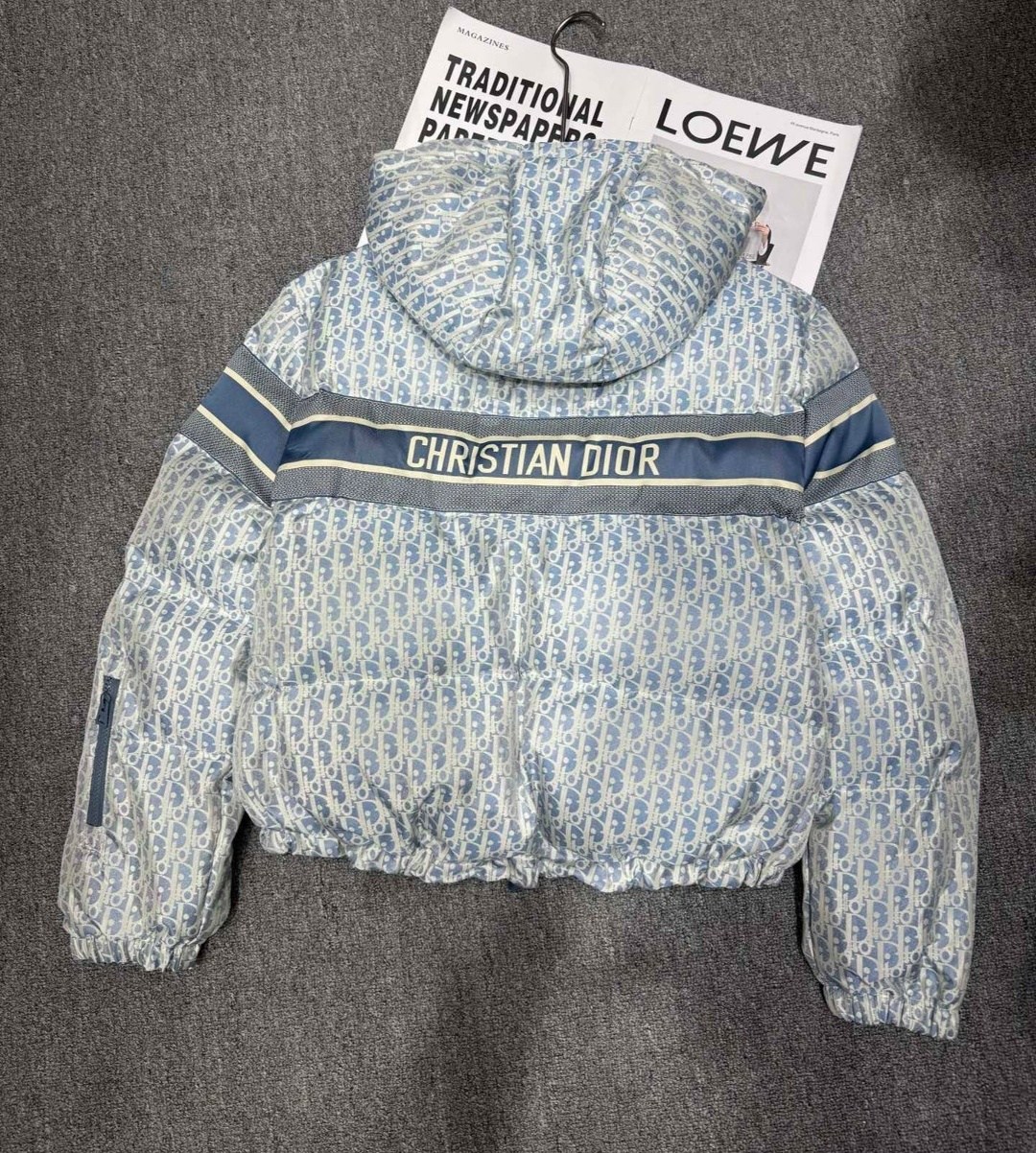 пуховик кристиан диор женский,куртка кристиан диор женские,пуховик кристиан диор,пуховик dior,куртка диор женская