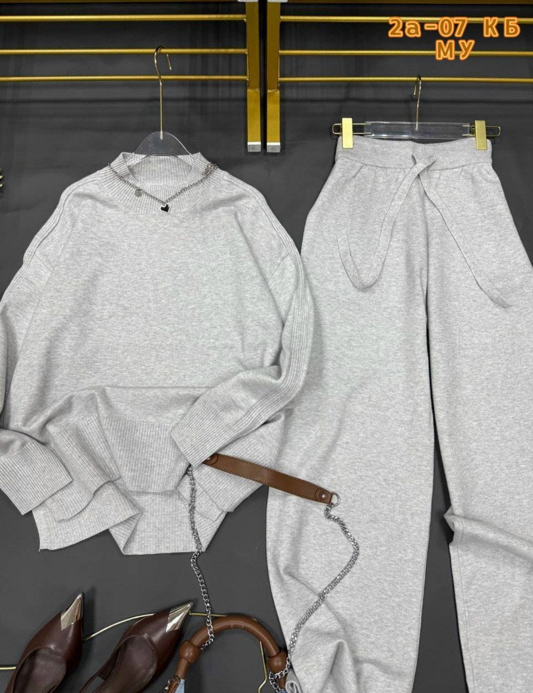 костюм женский кофта и штаны арт. 1517881,костюм с брюками,трикотажный костюм,костюм женский кофта и штаны one size 42-48 арт. 1537619,костюм классический