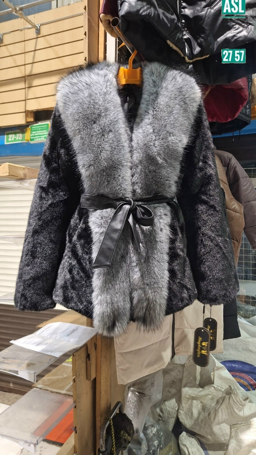 норковая шуба с воротником соболя,норковая шуба,полушубок из норки,шуба с воротником,шубы из норки