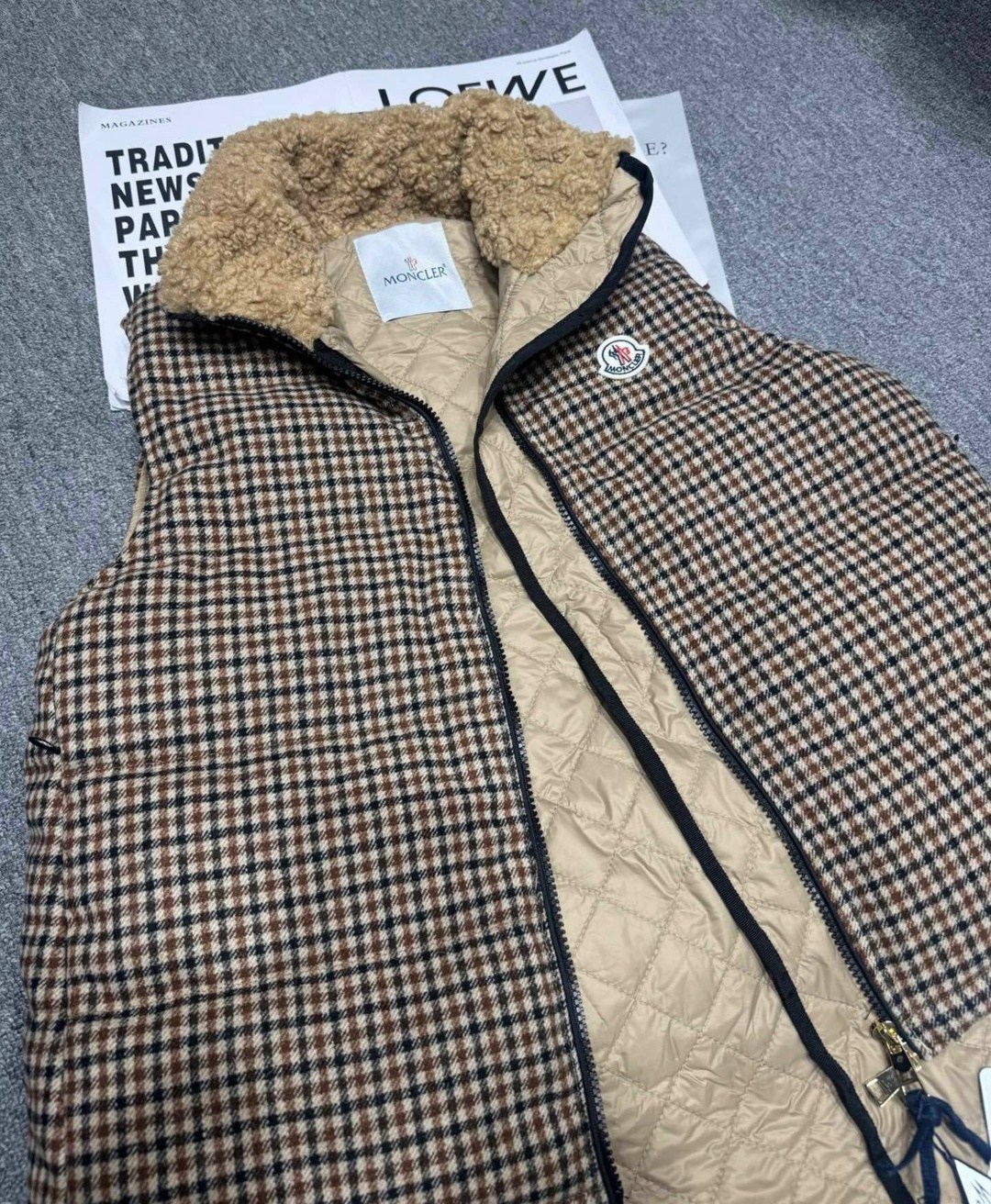 жилет moncler,жилетка фенди,женские жилеты,теплый жилет,жилет