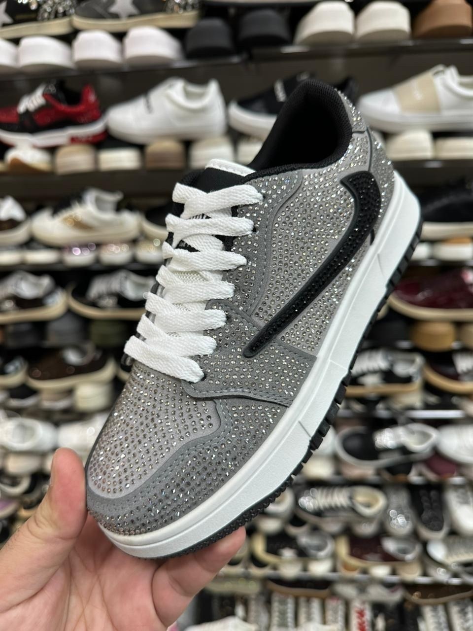 кроссовки,женские кроссовки,мужские кроссовки,мужская  кроссовки,кроссовка