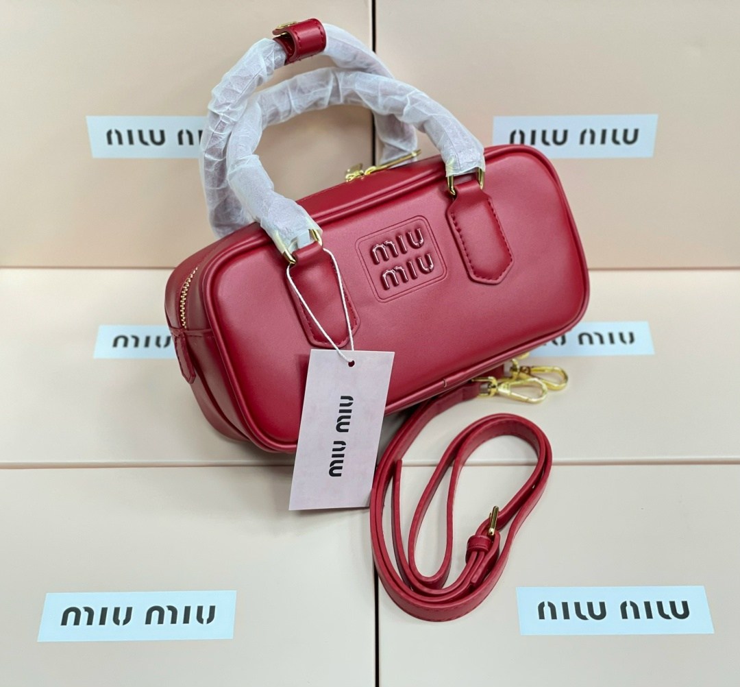 сумка miu miu,сумка,женская сумка miu miu,сумочка женская,женская сумка