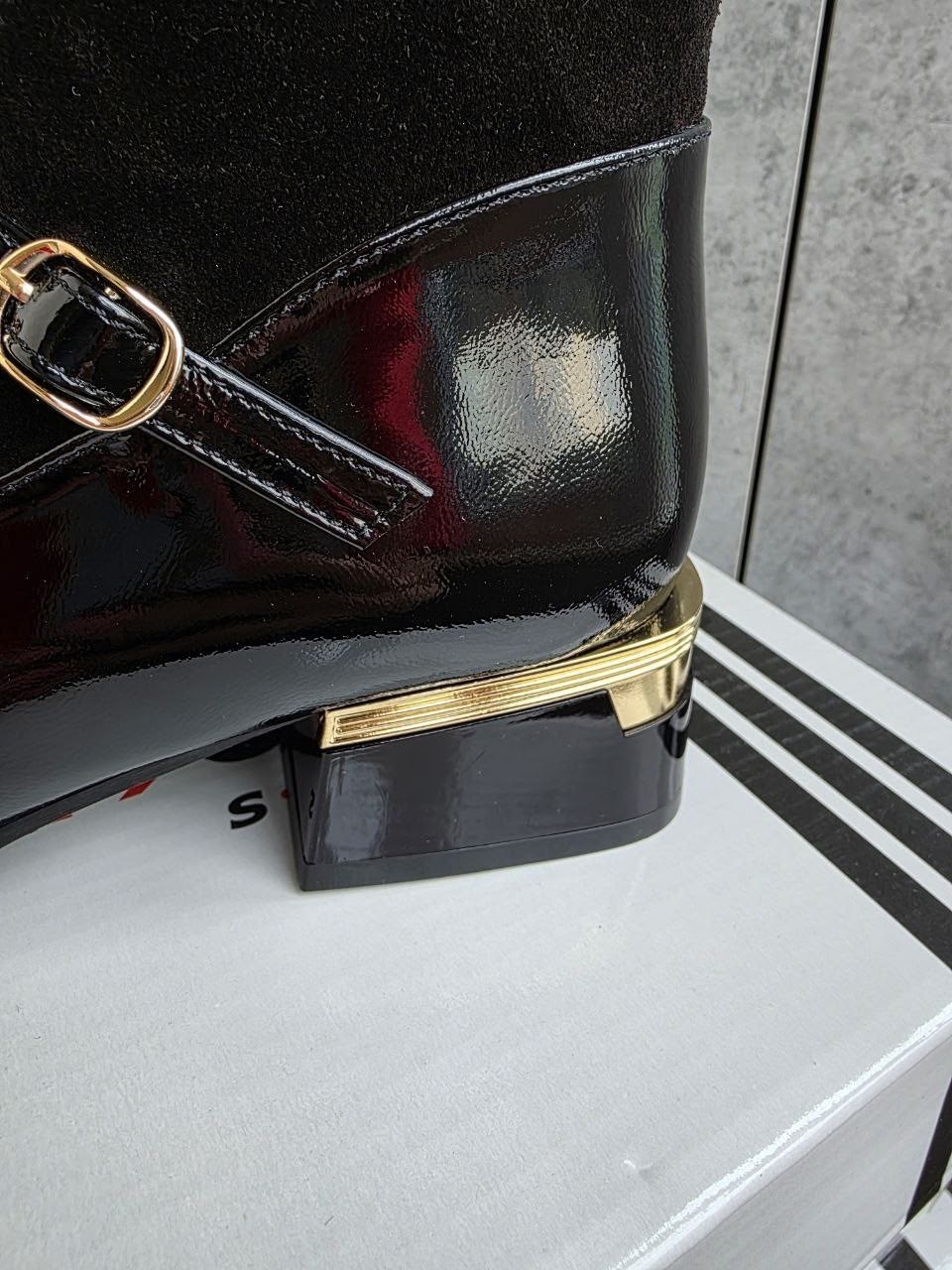 ,лакированные ботинки,ботинки женские,женская ,модные полусапожки