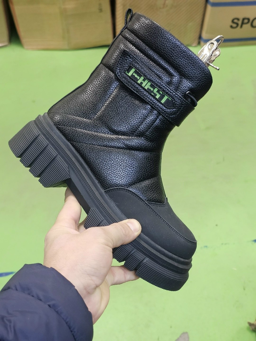 ,женская зимняя ,дутики женские, женская,женские сапоги