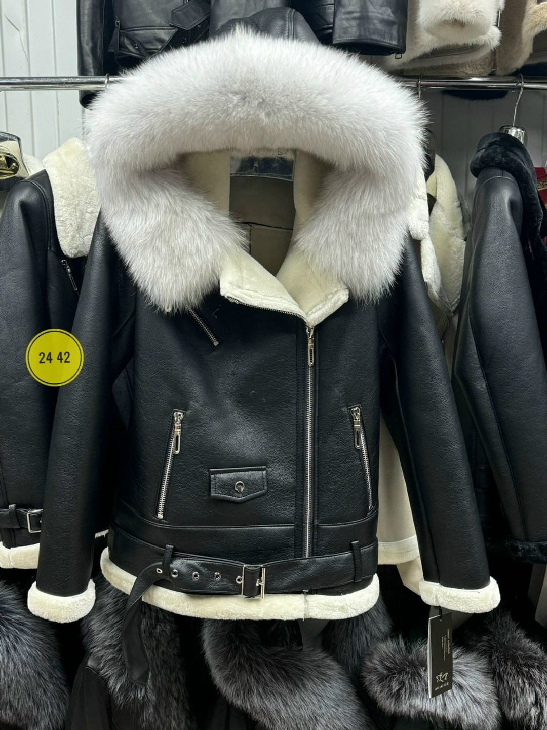 дубленка автоледи,дубленка женская натуральная овчина с капюшоном,комбинированная дубленка,финская дубленка,дубленка авиатор из натуральной овчины с капюшоном песец