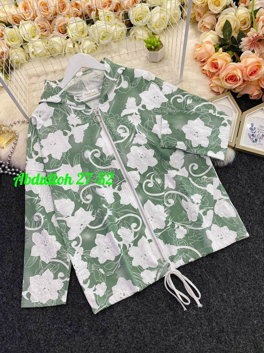 ветровка женская,ветровка,легкая куртка,демисезонная куртка,женская куртка