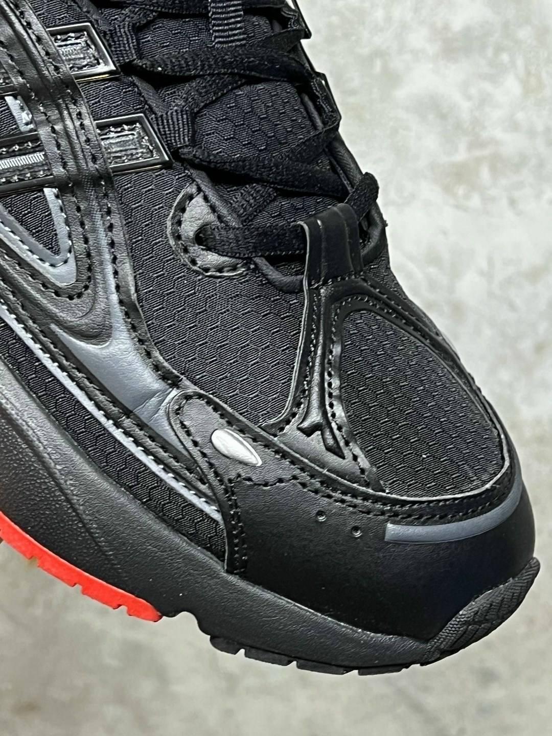 кроссовки adidas,кроссовки мужские adidas,кроссовки adidas ozmillen,кроссовки adidas original,кроссовки adidas черные