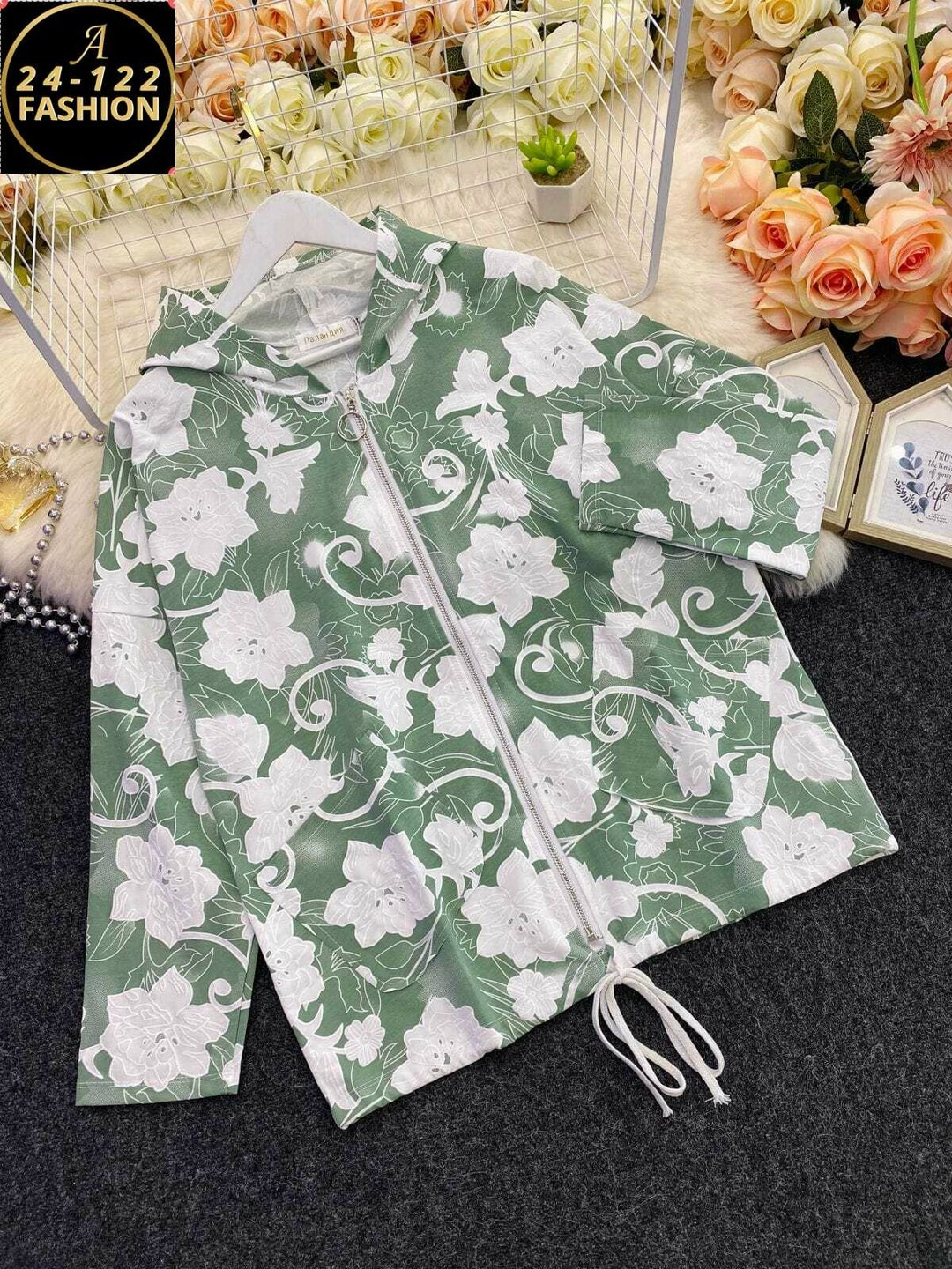 ветровка женская,куртка женская,ветровка,ветровка женская верхняя одежда,кофта женская