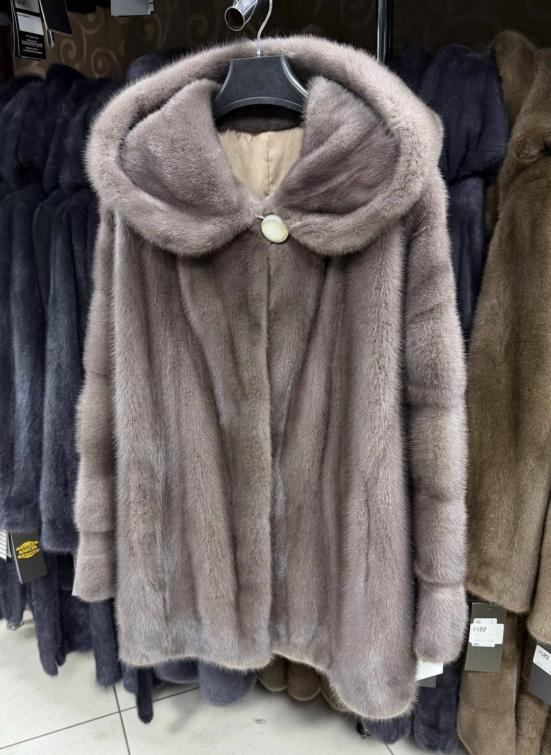 шуба норковая с капюшоном,шуба из меха европейской норки с капюшоном,шубка из меха европейской норки с капюшоном,шубка из меха европейской норки с капюшоном цвет лаванда,шубка из меха европейской норк