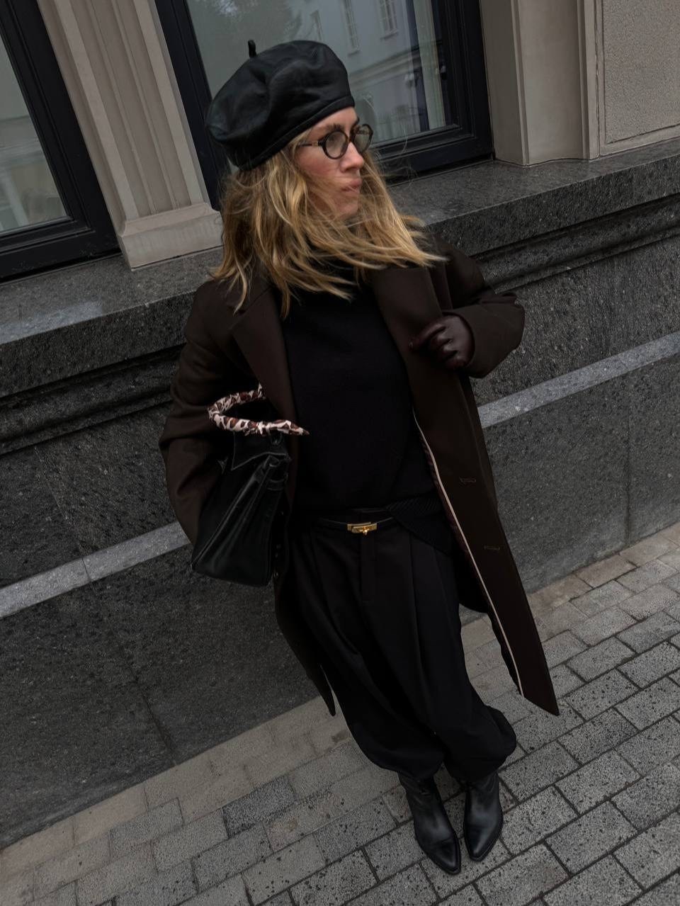 свитер,оверсайз свитер,брюки модные,свитер женский