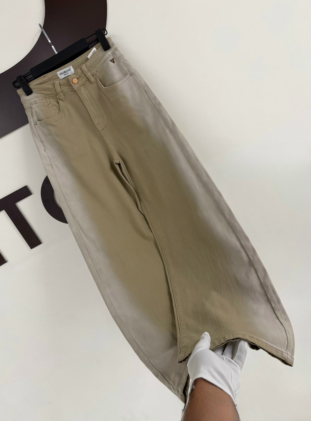 джинсы широкие,брюки светлые,повседневные брюки,широкие брюки,джинсы женские