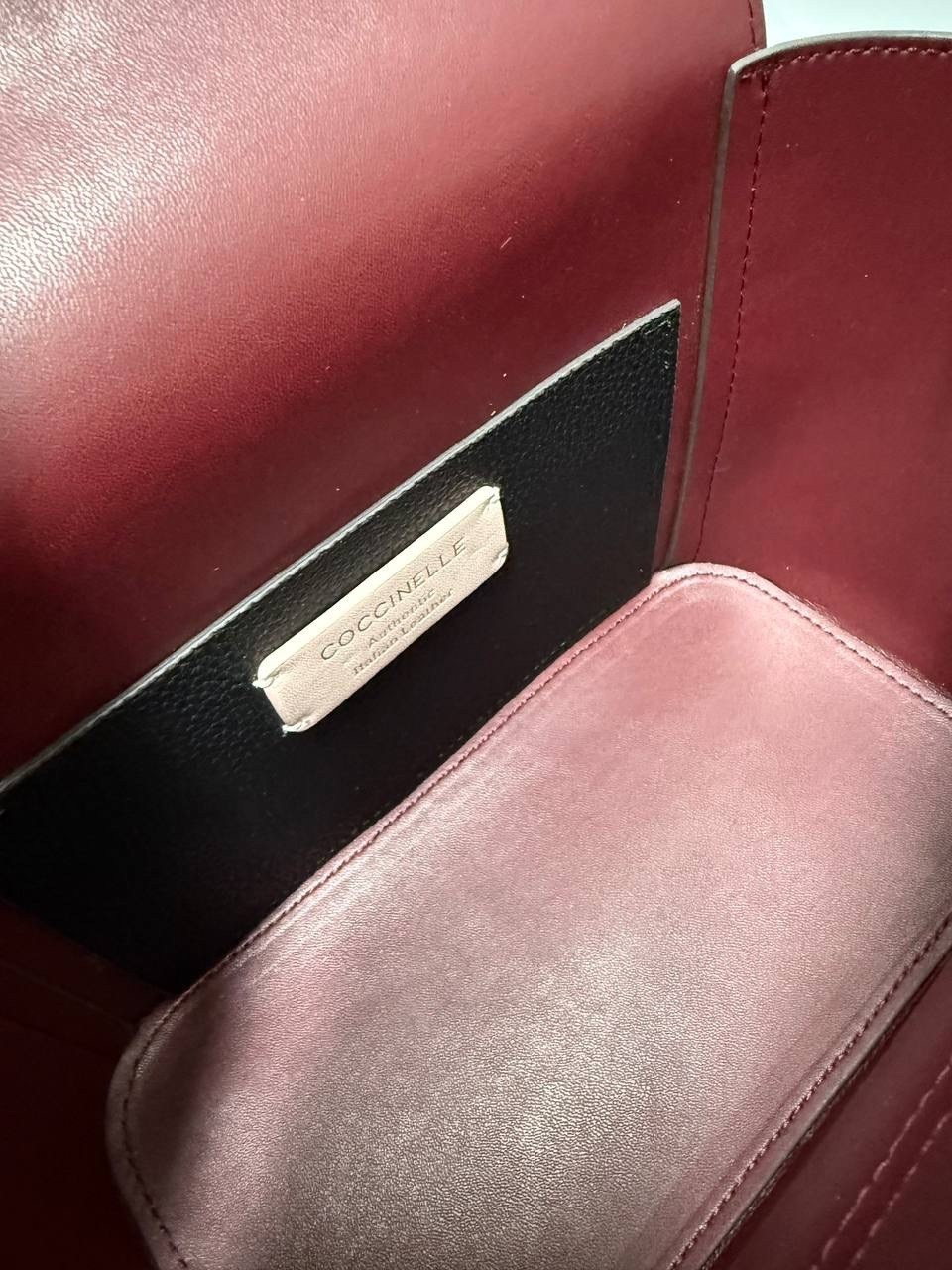 сумка coccinelle,женская сумка coccinelle,coccinelle сумка coccinelle натуральная кожа,сумка-тоут coccinelle,coccinelle кожаная сумка сэтчел coccinelle beat soft