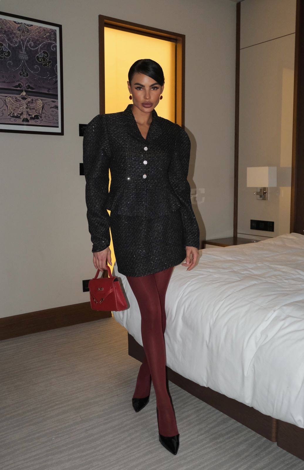 пиджак твидовый укороченный оверсайз нарядный lubvi.brand,стильные наряды,пиджак пайетка со стразами aiken цвет черный,пиджак