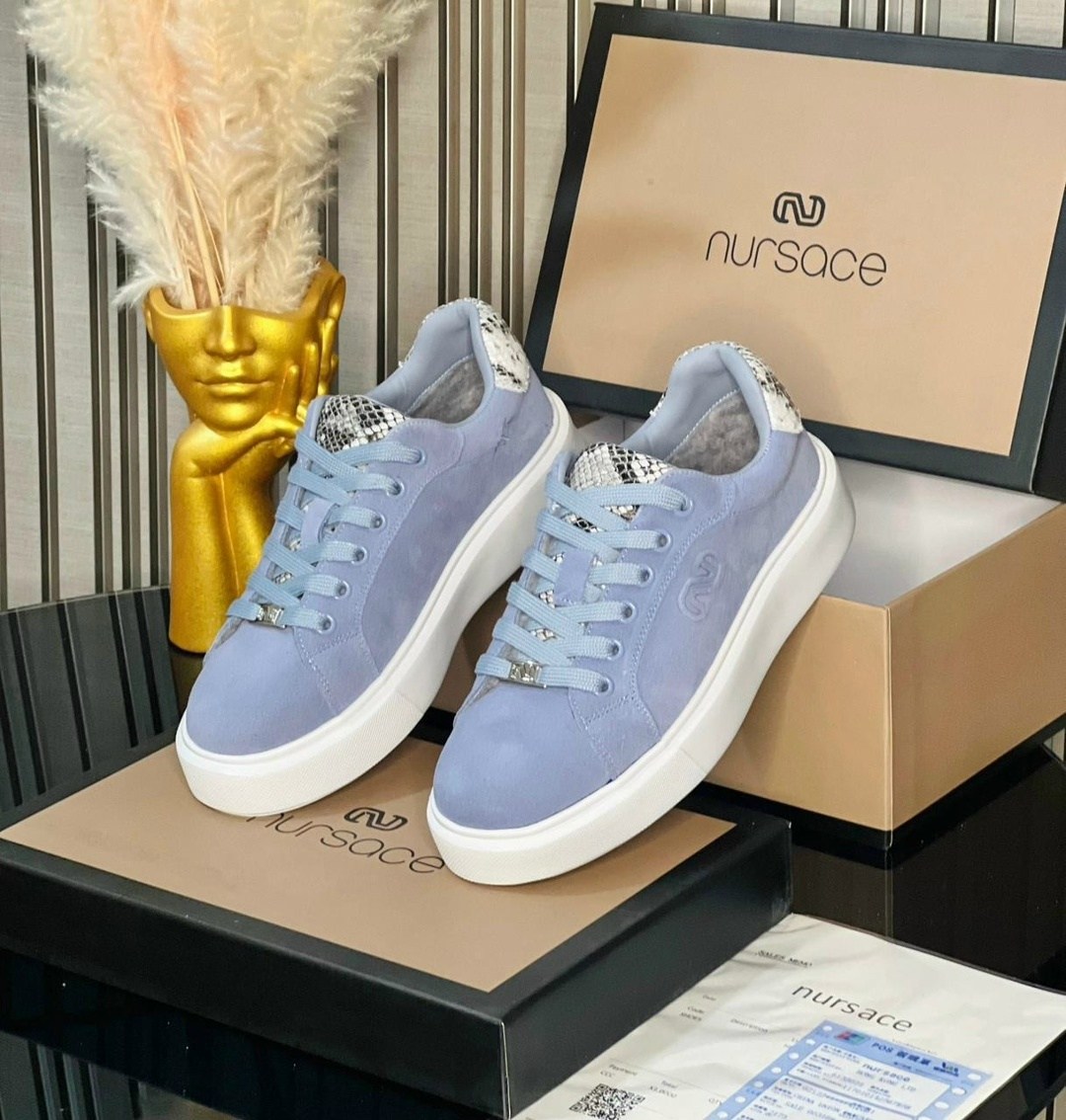 ,кеды женски,замшевые кеды,бежевые кроссовки,кроссовки женскиe