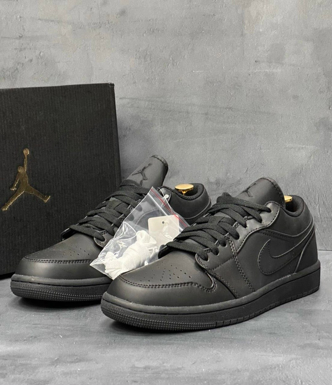 air jordan 1 low "triple black",jordan 1 low "triple black",кроссовки nike air jordan 1 low,nike air jordan 1 low,nike air jordan 1 low black