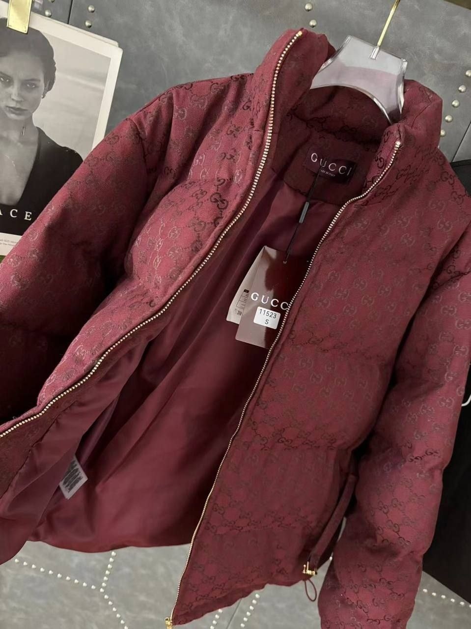 пуховик gucci,женский бордовый пуховик gucci,пуховики оверсайз,куртка оверсайз,пуховик куртка