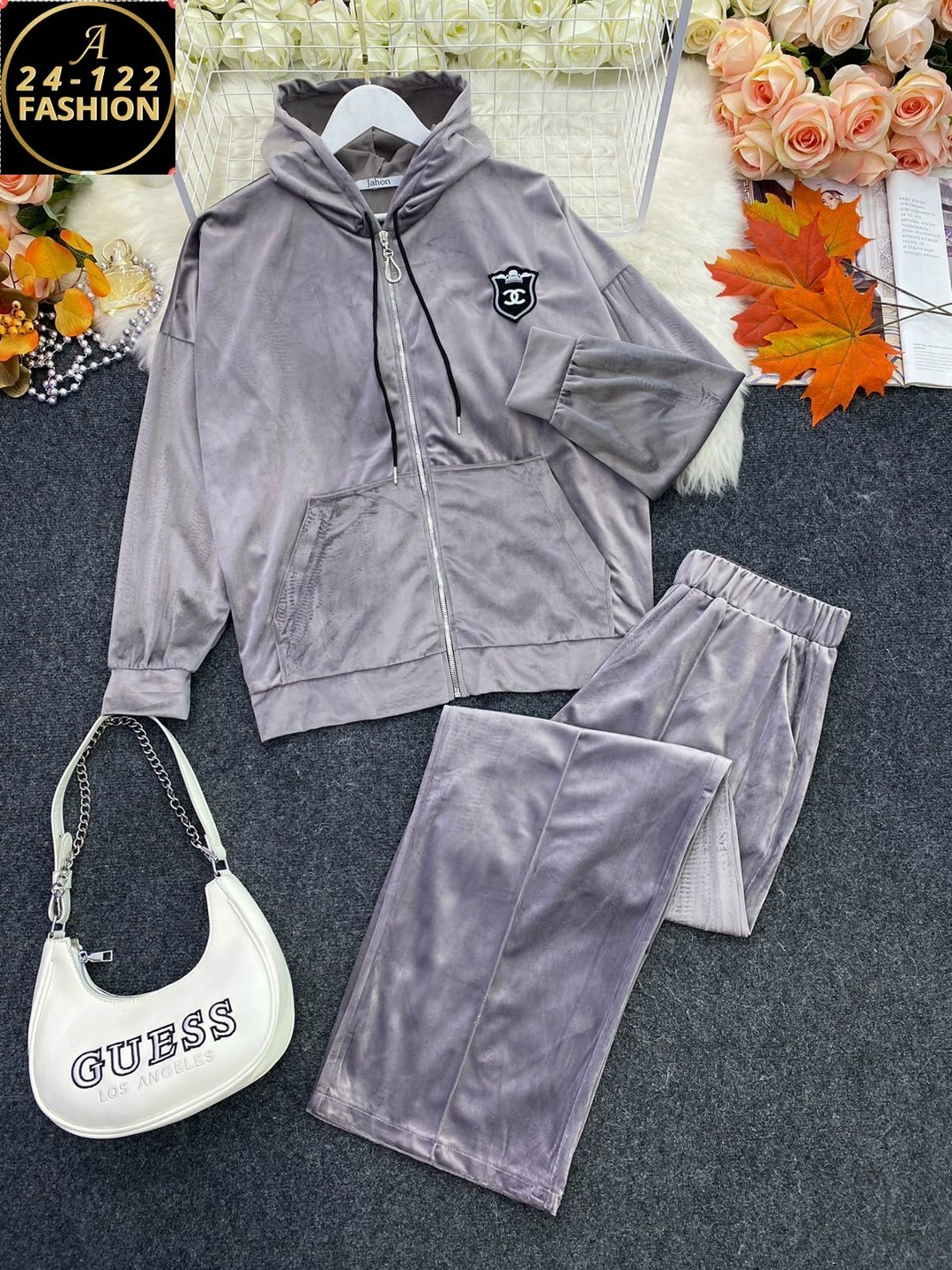 спортивный костюм велюровый,костюм двойка,женские костюмы,спортивный женский костюм,костюм велюровый