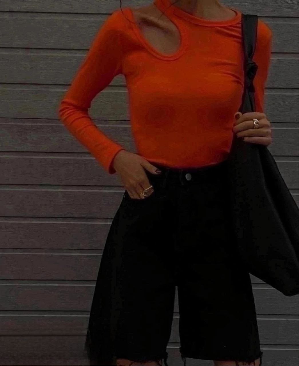 кофта с вырезом,стильная кофта,кофта трикотаж,джинсы стильные