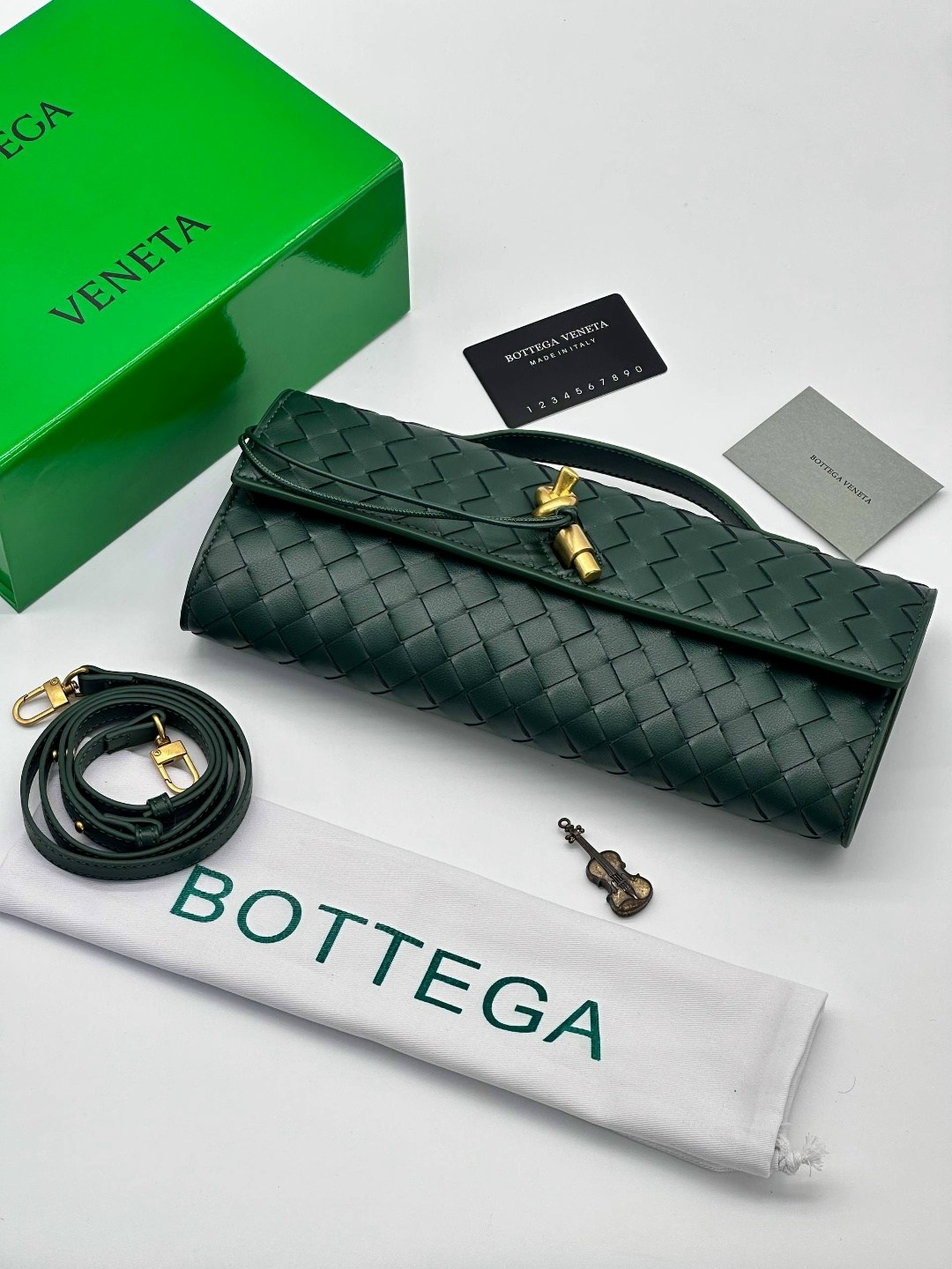 bottega veneta сумки женские,клатч bottega veneta клатч bottega veneta,клатч bottega veneta,женский кожаный клатч bottega veneta andiamo черный,сумка bottega veneta