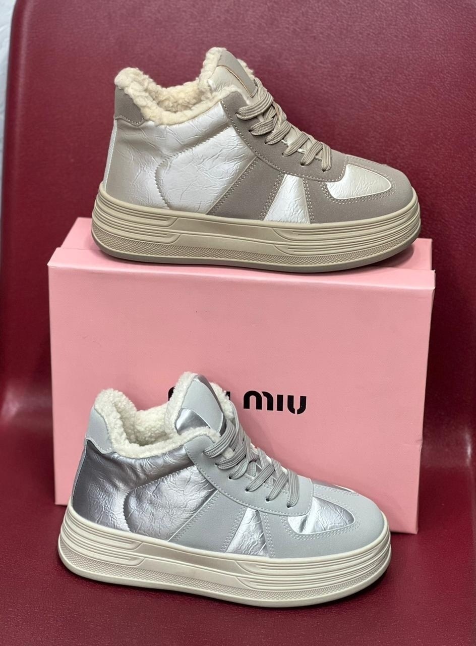 кроссовки женские miu miu,женские кожаные кроссовки на меху miu miu 2025 светло-серые,кеды женские зимние miu miu,кожаные зимние кеды miu miu p data-tstid на меху,кроссовки кеды miu miu на меху зима р