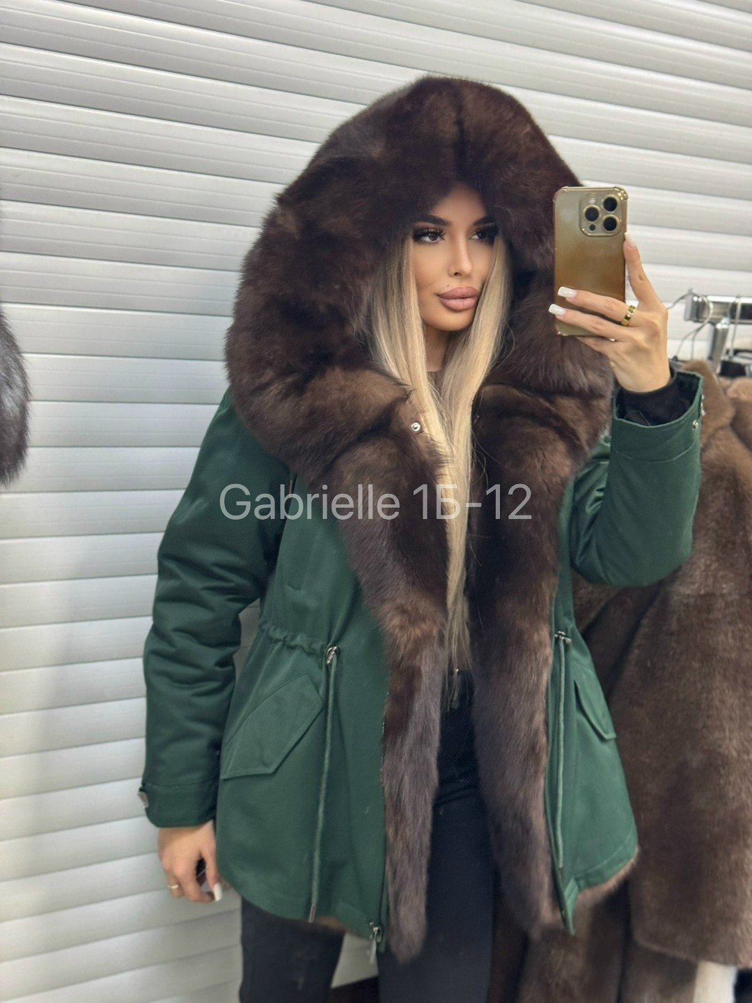 парка с натуральным мехом,парка с мехом,парки с мехом,меховая парка,парка с мехом песца