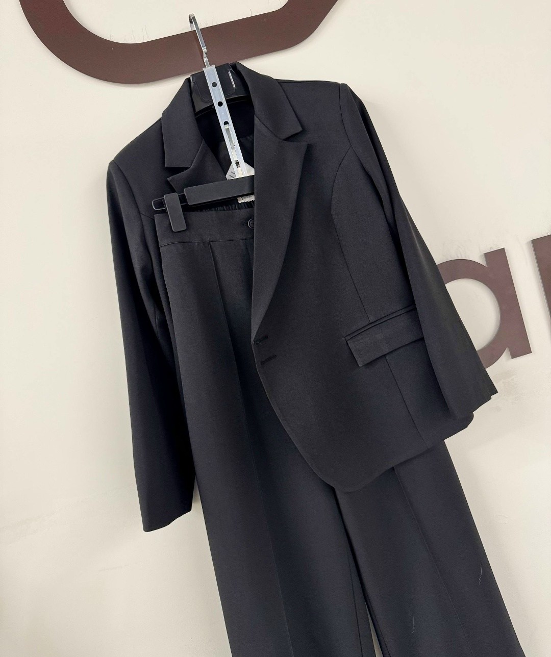 брючный костюм,брючный костюм женский,женский деловой костюм,женский костюм,костюм классический брючный