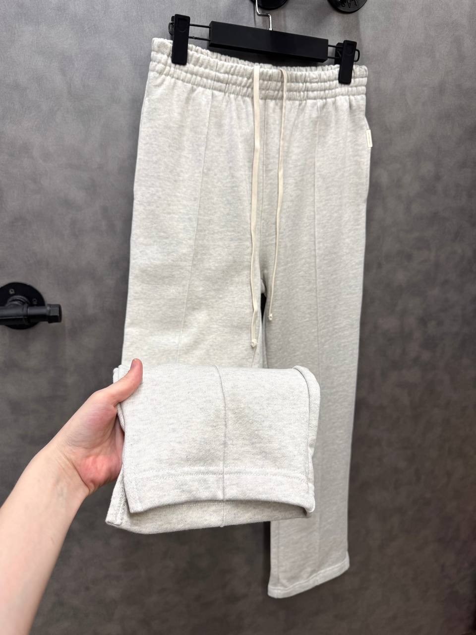 брюки свободные,брюки трикотажные,широкие брюки,брюки серые женские,спортивные брюки