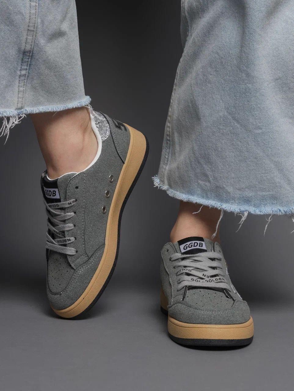 ,golden goose кроссовки,кеды golden goose,женские кеды,блестящие кроссовки