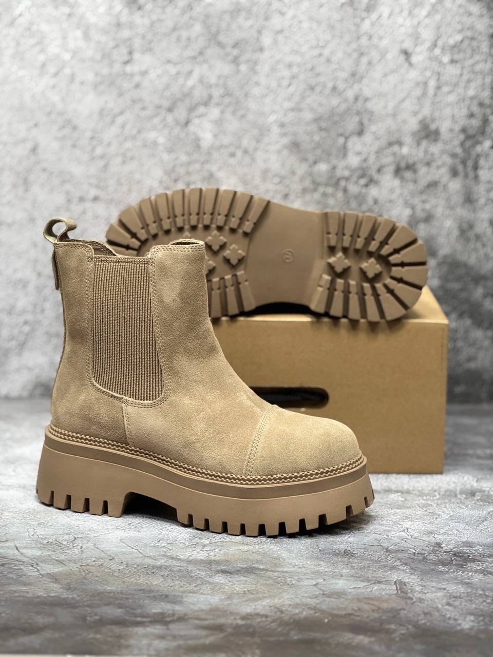 ,замшевые ботинки,модные ботинки,ботинки женские,ботинки челси brunello cucinelli