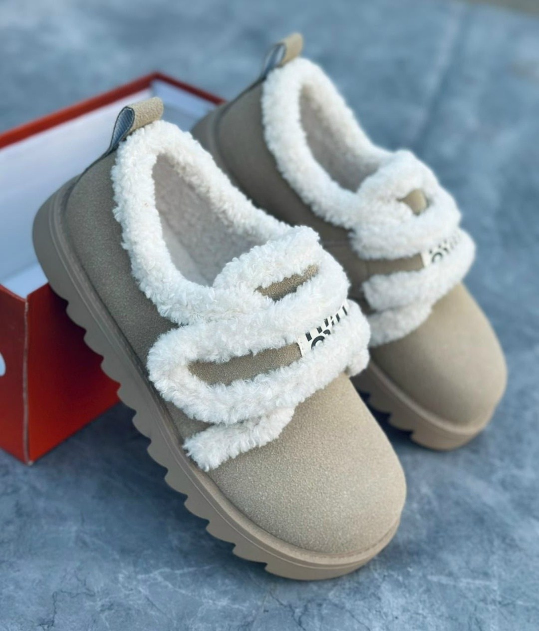 ,женская зимняя ,женские угги, женская,угги женские короткие на платформе