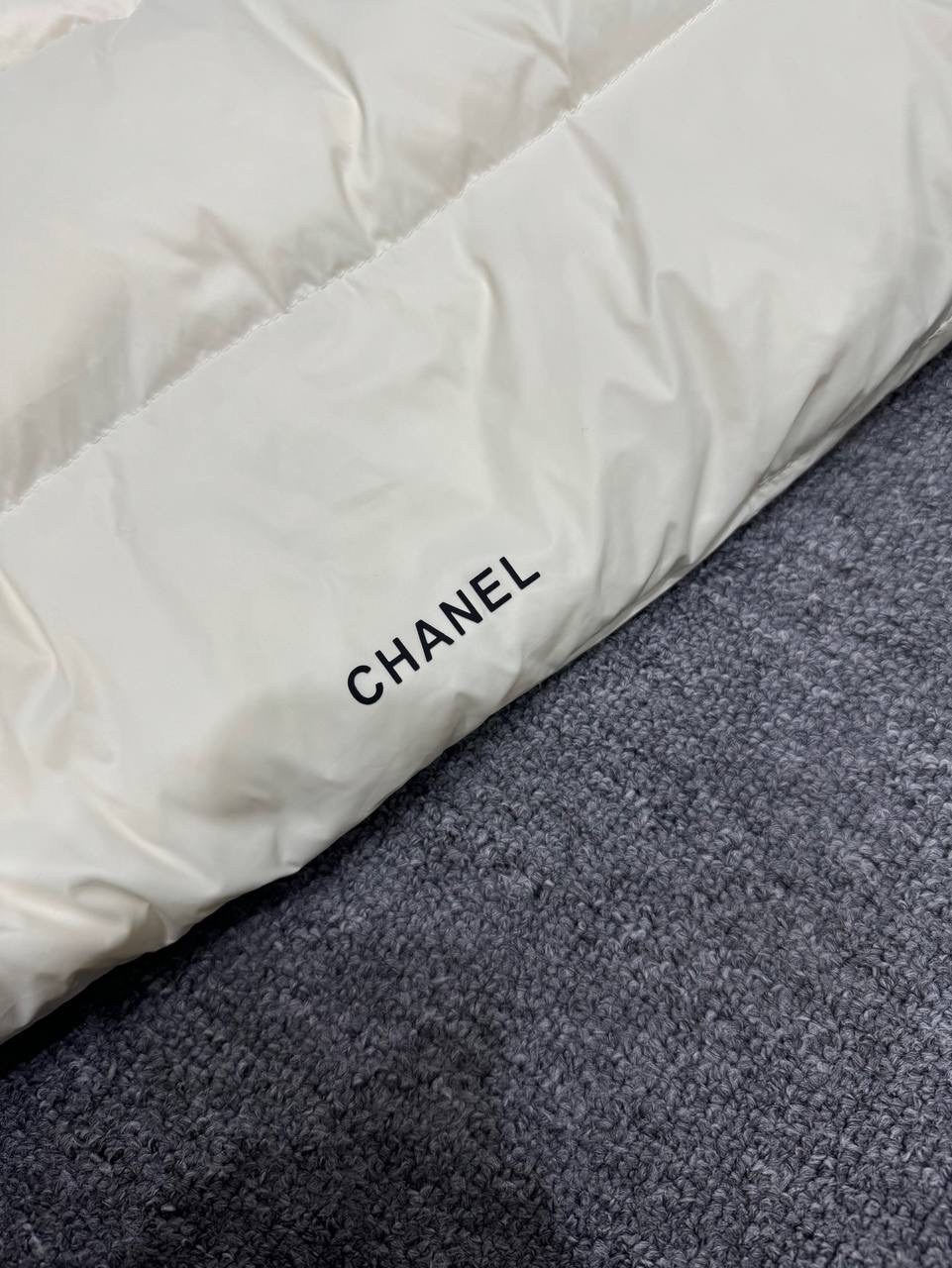 пуховик moncler,пуховик fendi,зимние куртки,пуховик miu miu,куртка chanel