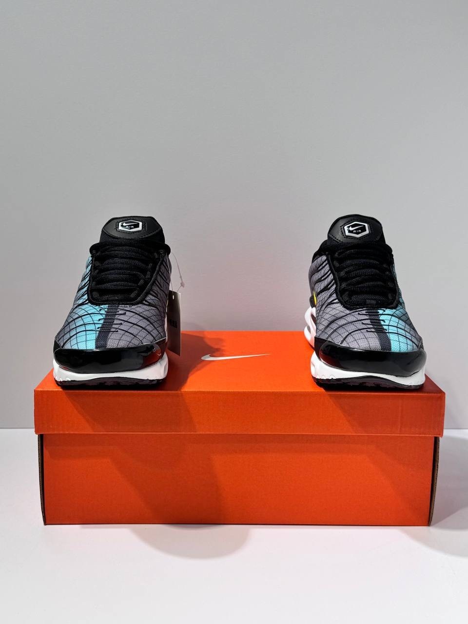 кроссовки nike air max tn plus,nike air max tn plus white,кроссовки nike tn plus,кроссовки nike air max plus,nike air max plus tn