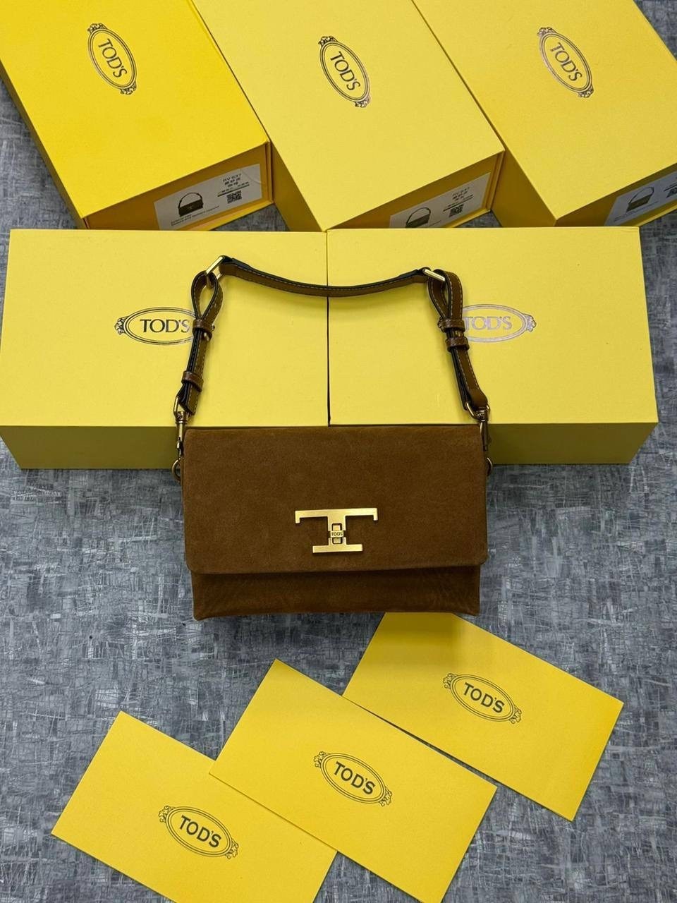 сумка,сумки модные,женская сумка,женская брендовая сумка,сумка фенди зеленая замшевая