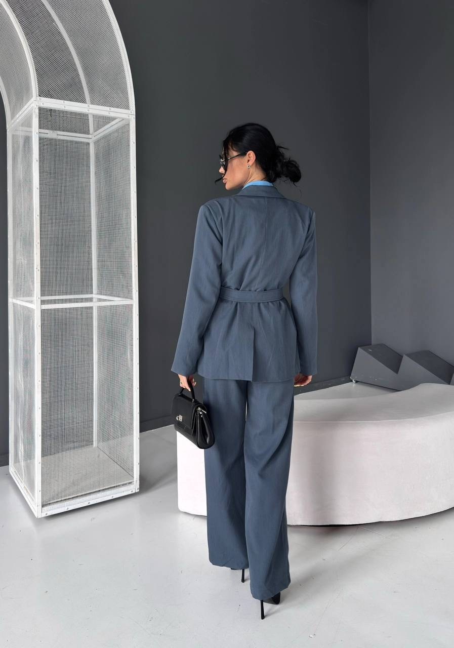 брючный костюм pirs 5525 серо-голубой,брючный костюм,женские костюмы,костюм классический брючный,брючный костюм женский