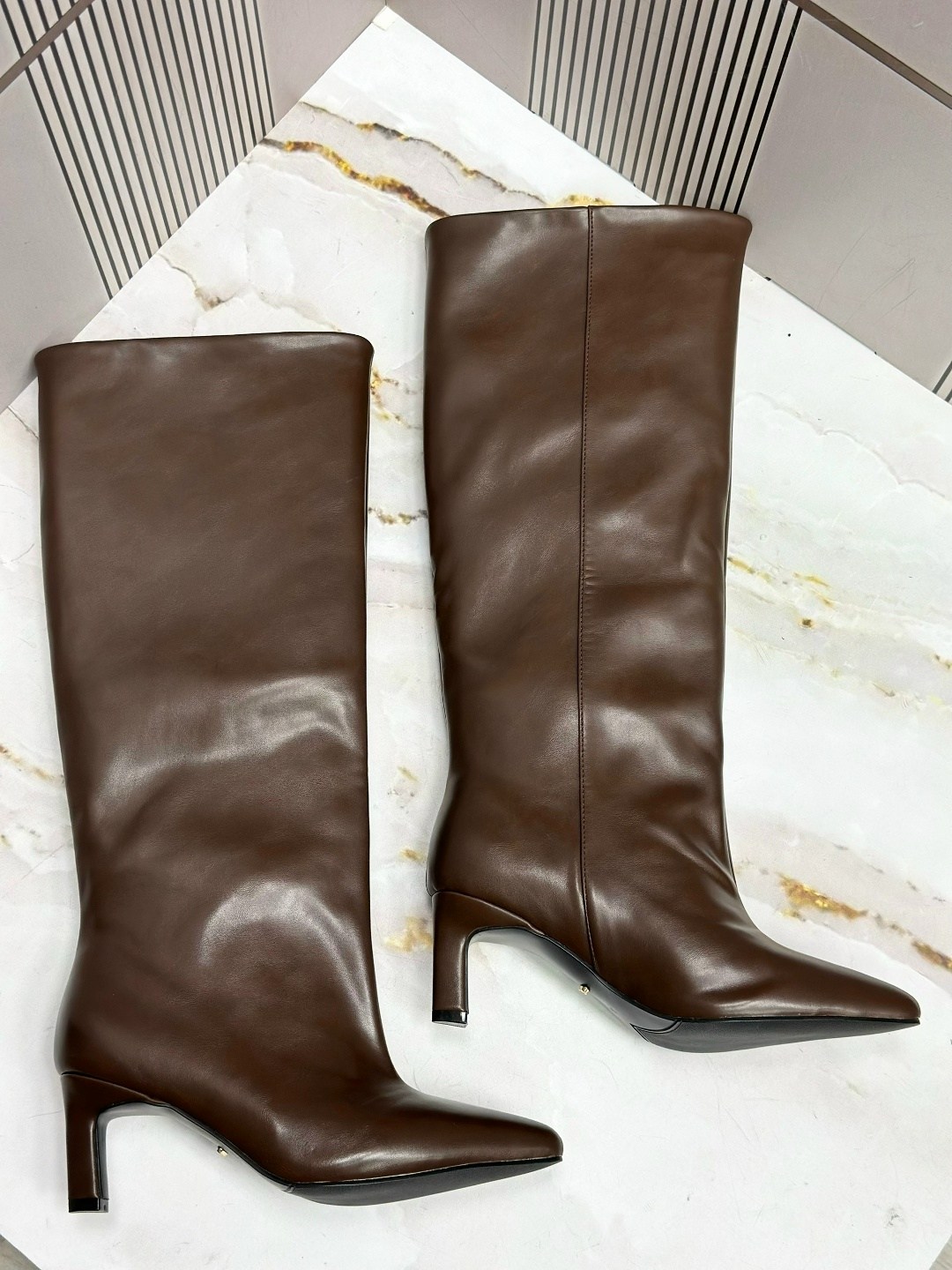 модные сапоги,сапоги женские,сапоги,сапоги на каблуке,сапоги на каблуке высокие