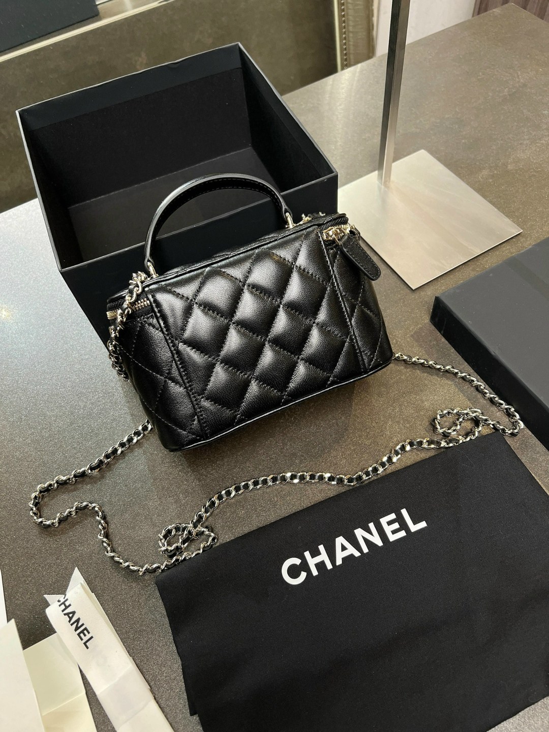 chanel сумка,chanel косметичка,сумка женская chanel,женская сумка на плечо chanel,женская сумочка chanel