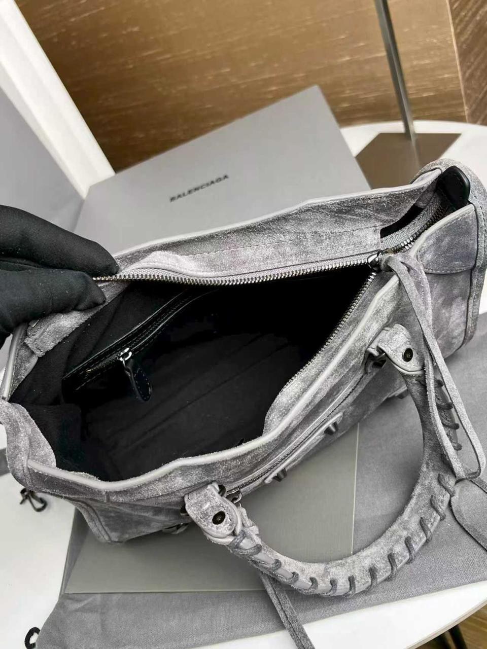 сумка balenciaga neo classic city,сумка balenciaga женская серая,сумка баленсиага серая,balenciaga сумка женская,сумка баленсиага коричневая