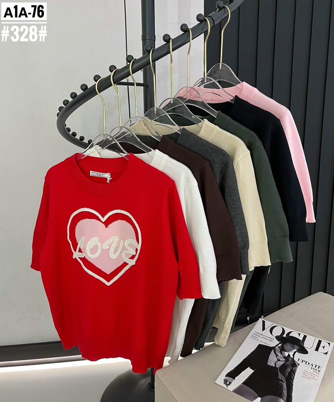 женская кофта,футболка с сердечками,женская футболка,свитера женские,одежда модная