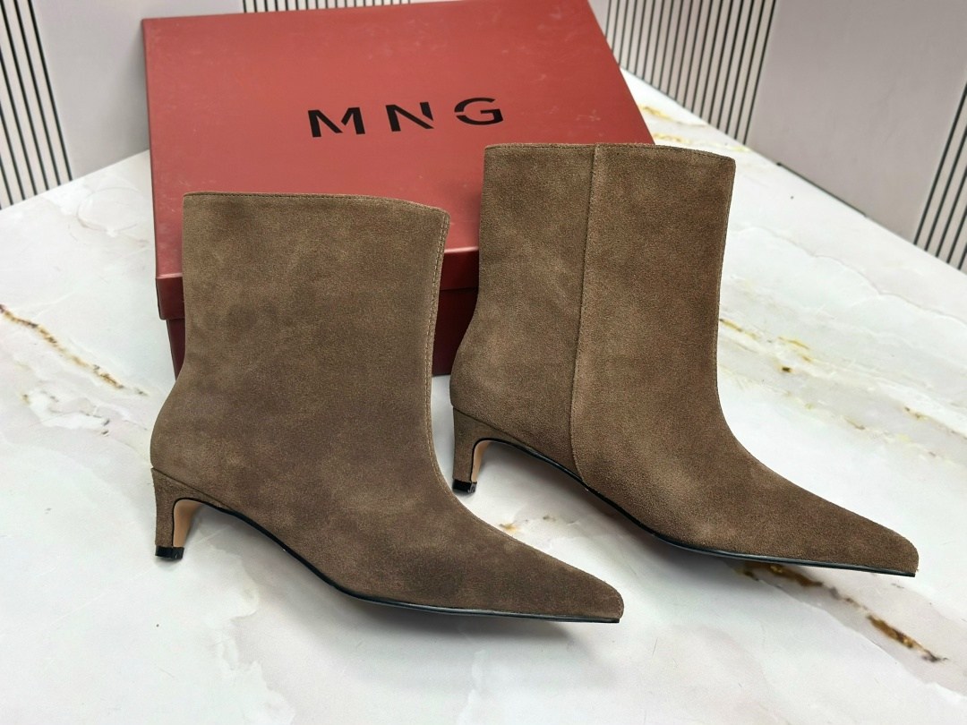 замшевые ботильоны,замшевые женские ботильоны с острым носком на,женские ботильоны,модные ботильоны,