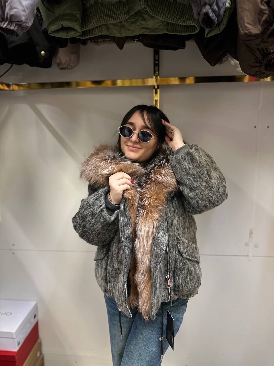 женская зимняя куртка,женская куртка - пуховик с мехом,куртка с натуральным мехом,женский пуховик,пуховик женский с натуральным мехом