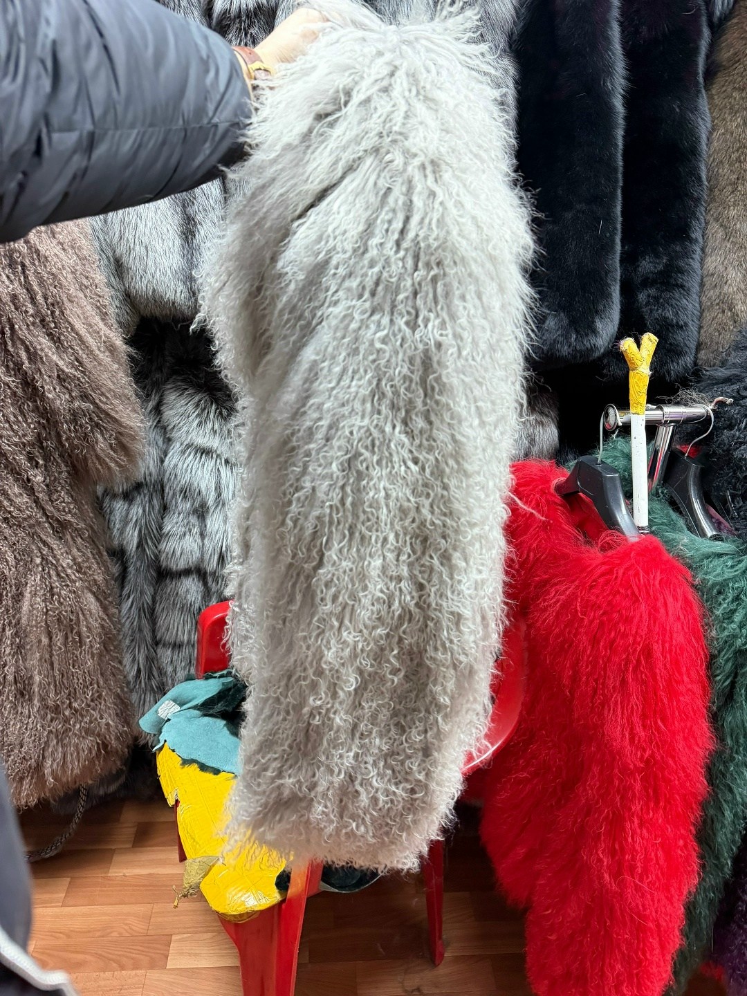 женская шуба,женская шуба из натурального меха,меховое пальто,меховая куртка,шуба из ламы