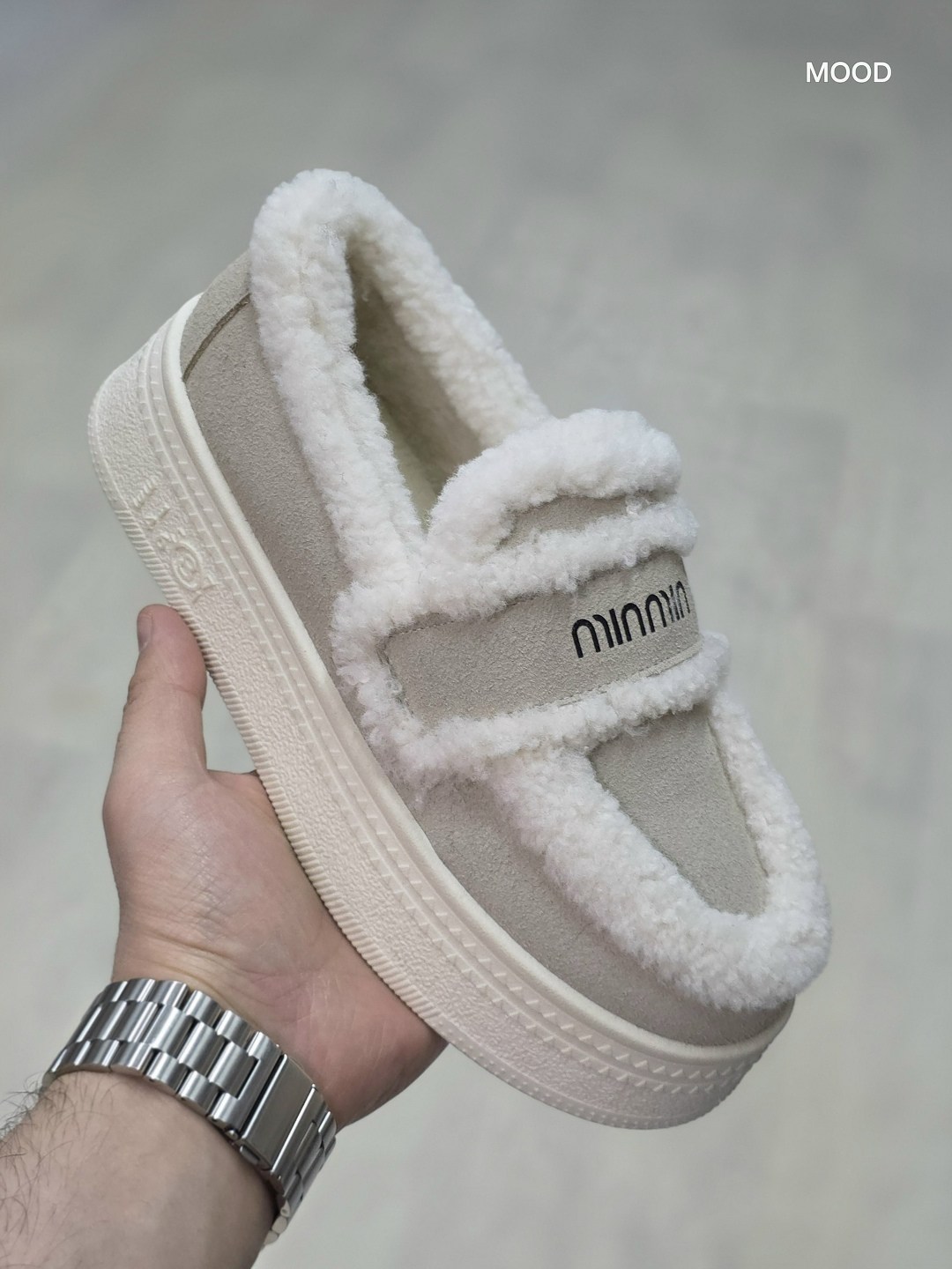 ,женская ,брендовые кеды ugg на толстой подошве с мехом,повседневная ,кроссовки женские шерстяные в клетку