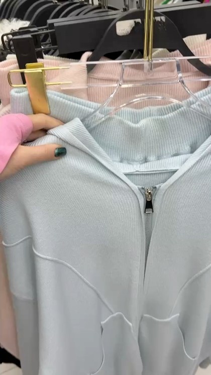 женская кофта,свитера с капюшоном,кофта с капюшоном,кофта трикотаж,женский свитер с капюшоном