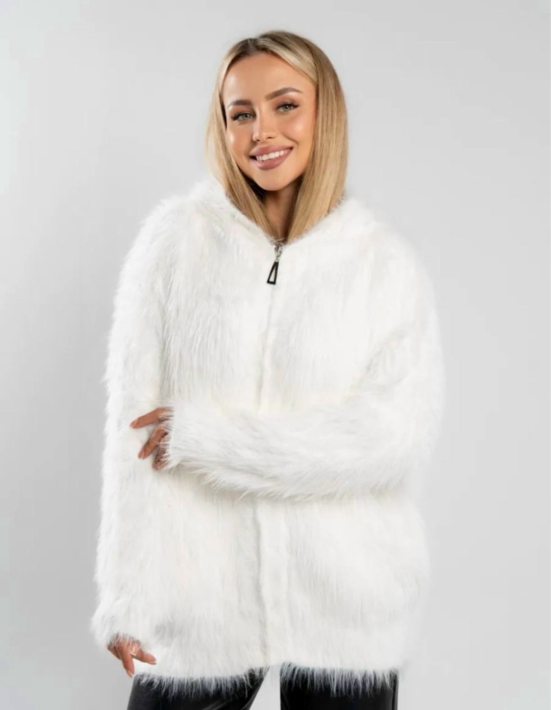 пушистая кофта,шуба пушистая,кофта пушистая с длинным рукавом на замке,шуба искусственная,женская шуба