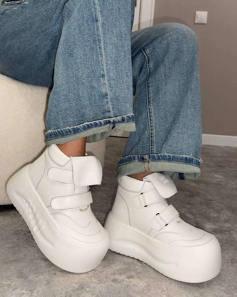 ,женская ,женские зимние ботинки balenciaga,зимние ботинки на толстой подошве женские,зимняя