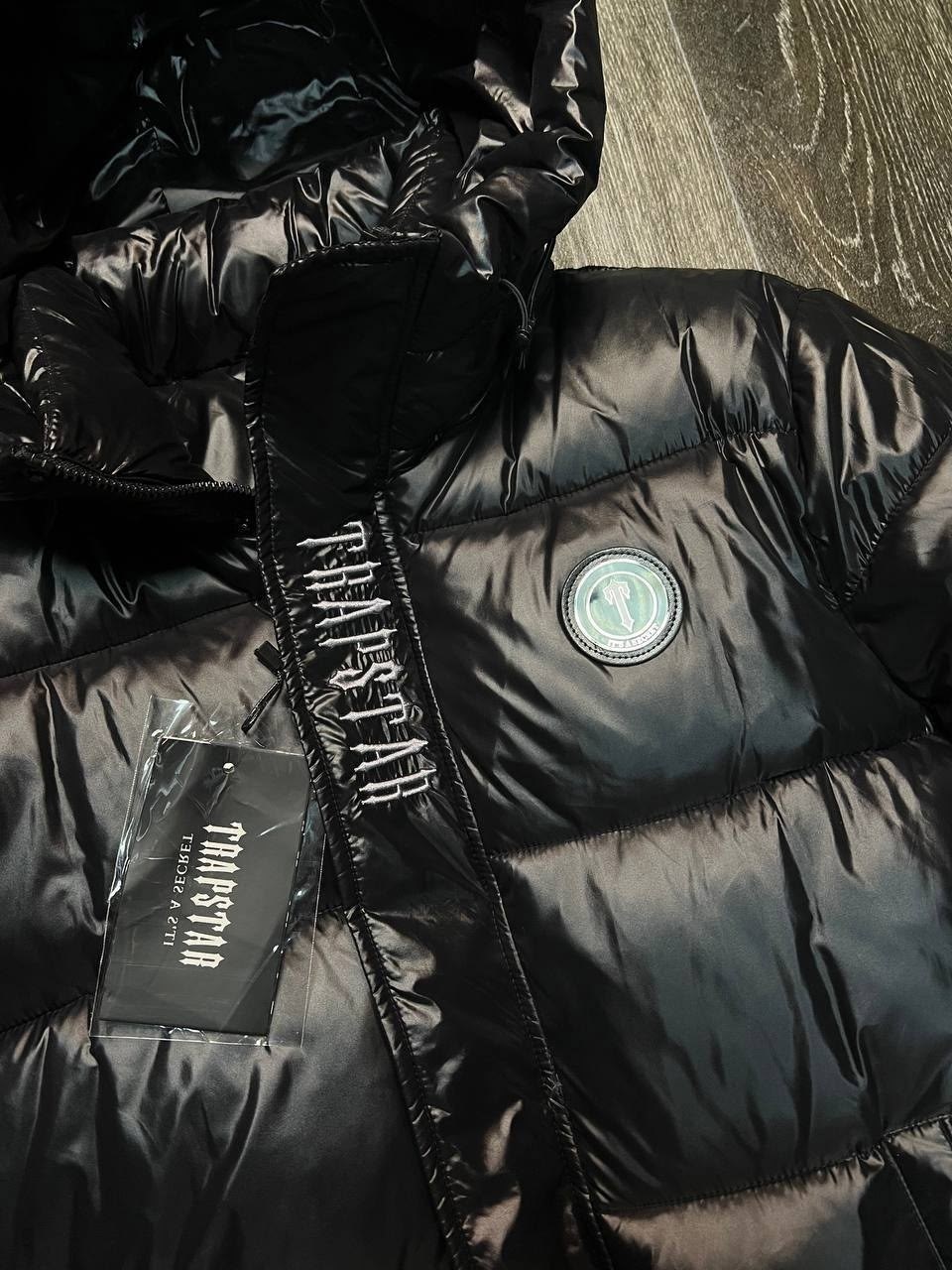 мужская зимняя куртка,пуховик глянцевый trap star,пуховик trapstar,пуховик,пуховик мужской зимний