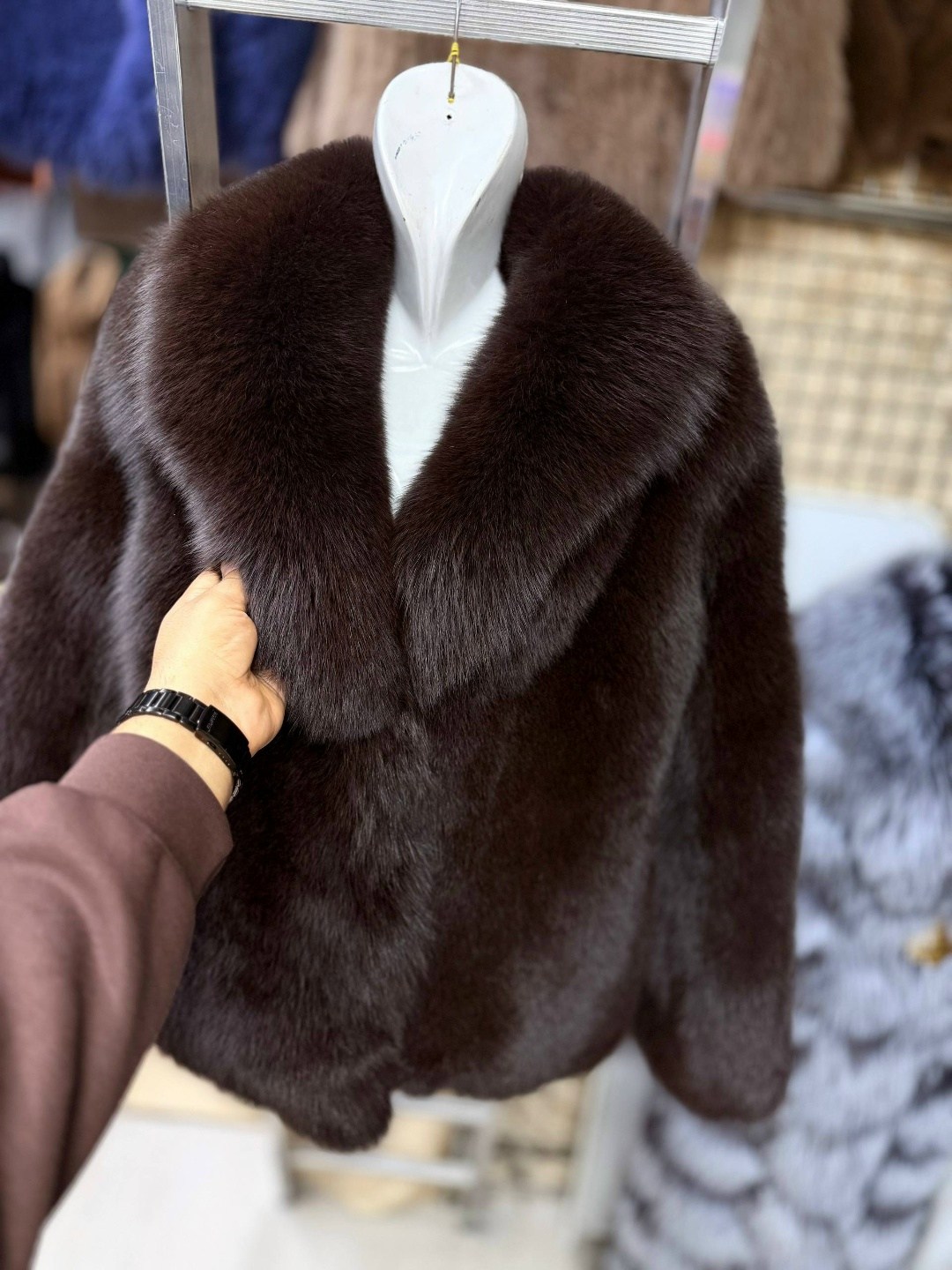 шуба женская,модная шуба,шуба,шубка,черная шуба