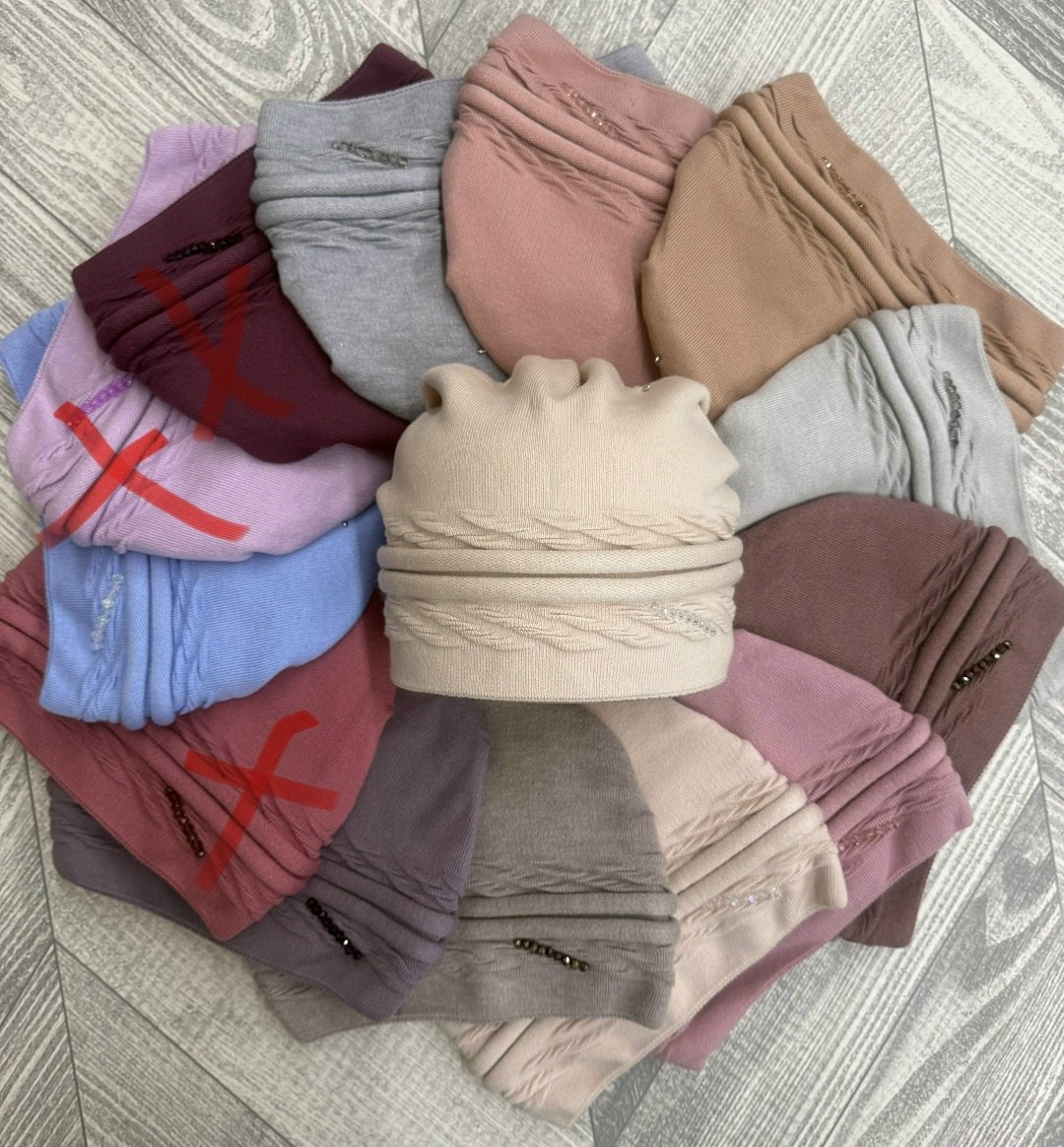 шапка трикотажная,женская трикотажная шапка,шапка женская,шапка для женщин,шапка женская на флисе